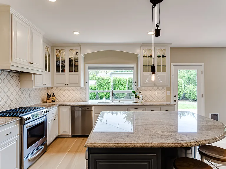 3375 Bardell Ave — Photo 17