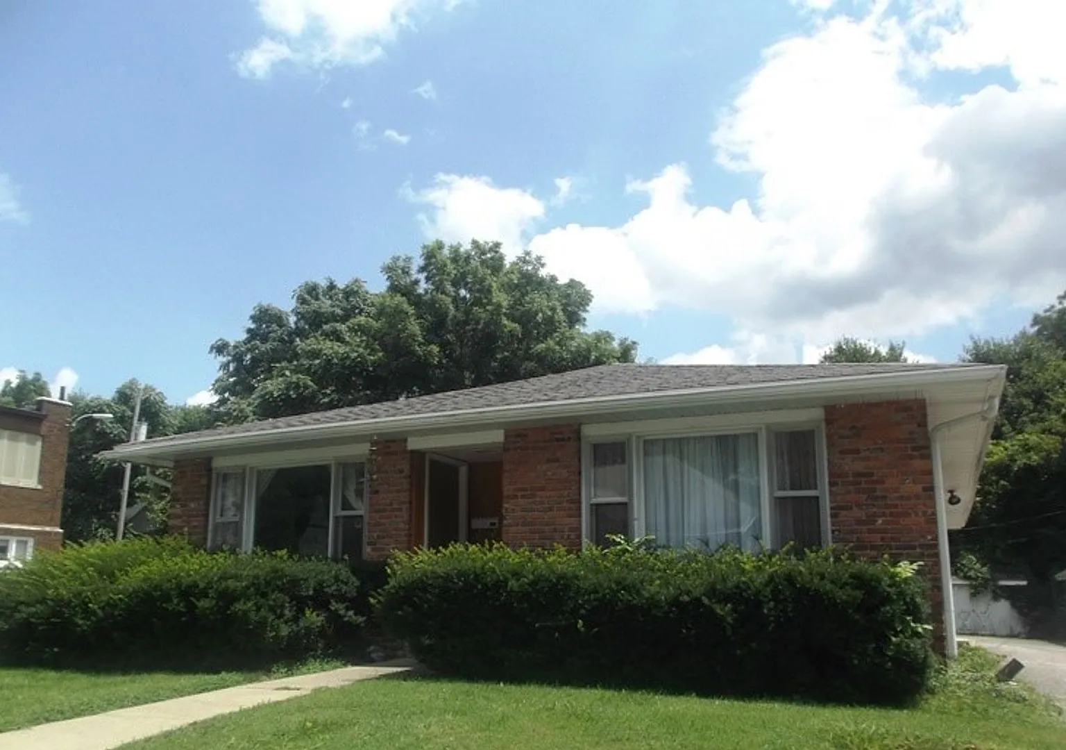 615 S Lincoln St — Photo 1