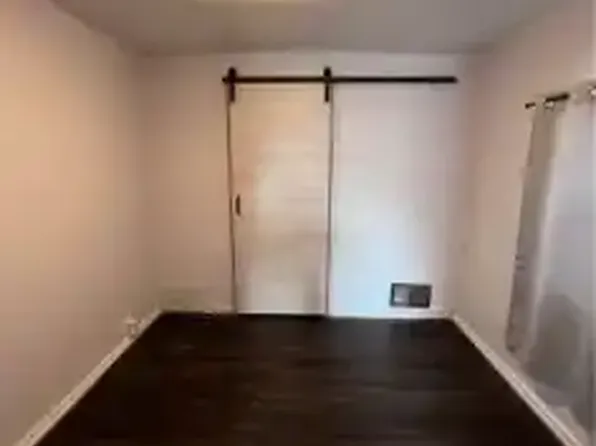 558 Manitoba Ave #1, Winnipeg, MB R2W 2G8