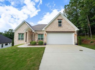 114 Cherry Hill Dr, Hot Springs, AR 71913