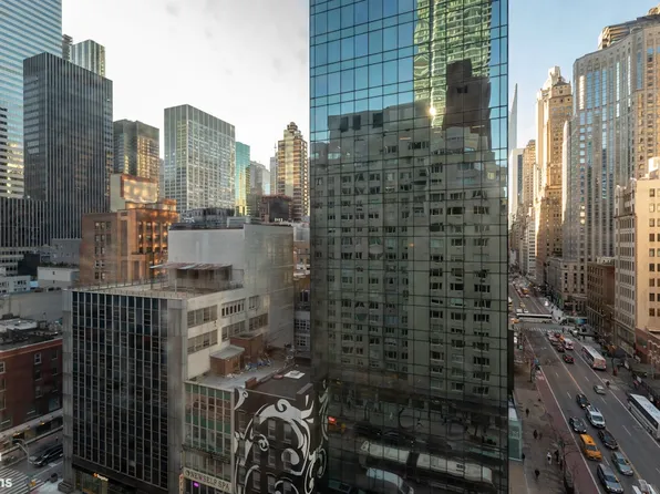 200 East 57th Street 14B image 9 of 10