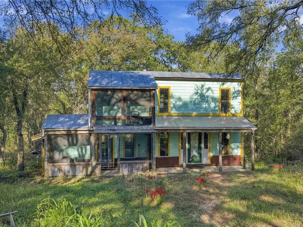 6690 River Oaks Dr, College Station, TX 77845