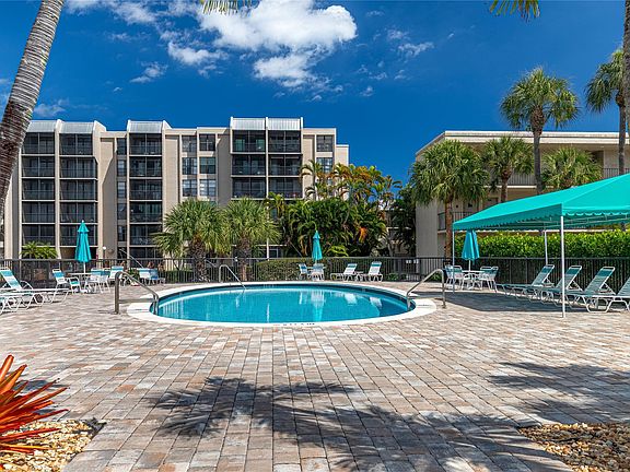 3rd image of 6 Royal Palm Way #211