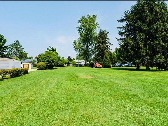 3rd image of 19 Terry Ct