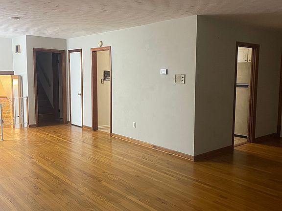 2nd image of 1506 Cypress Ave #1