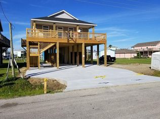 970 Surf Rd, Crystal Beach, TX 77650