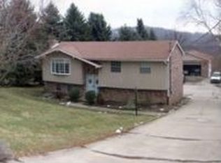 163 Wray Large Rd, Clairton, PA 15025