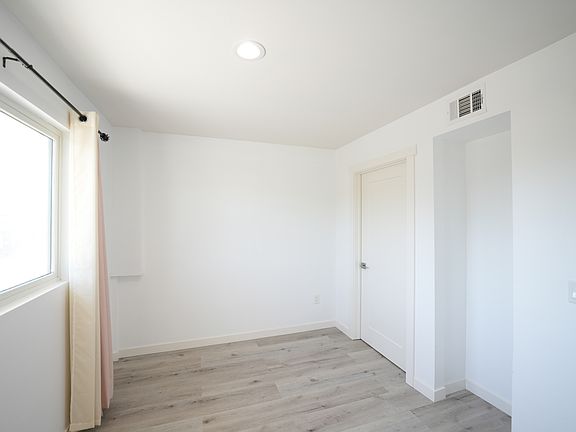 1st Floor Guest Suite
