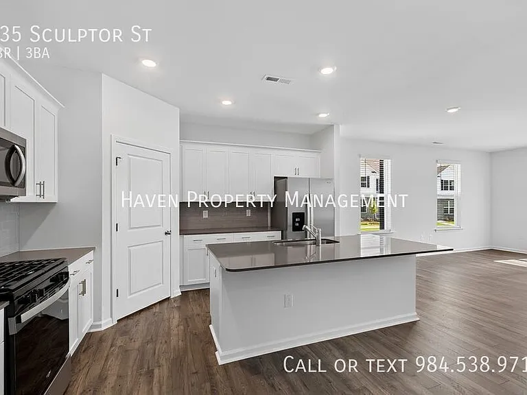 935 Sculptor St — Photo 9