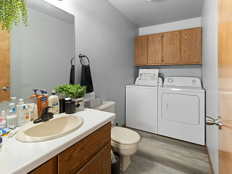 271 Shannon Ct #1 — Photo 12