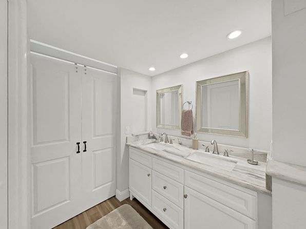 2620 Cove Cay Dr Unit 403