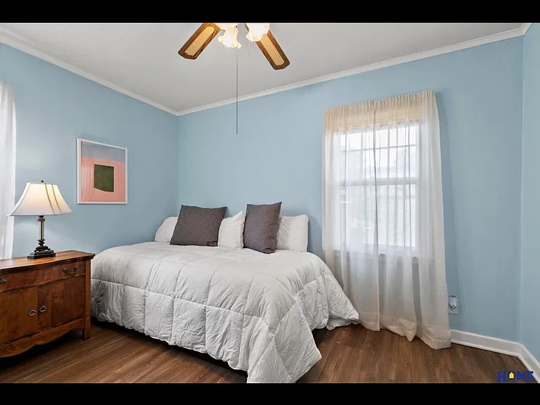2945 S 42nd St — Photo 20