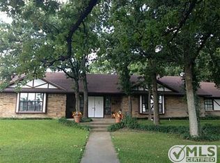 805 Jarvis Ln, Azle, TX 76020