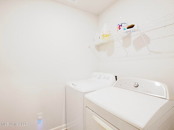 5th image of 5318 Alpine Dr
