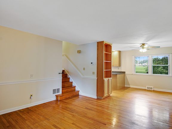 5th image of 2722 N Robino Dr