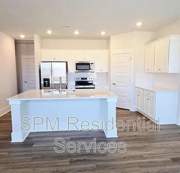2235 Sweetspire St — Photo 5