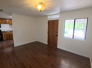 4416 10th St NW, Albuquerque, NM 87107
