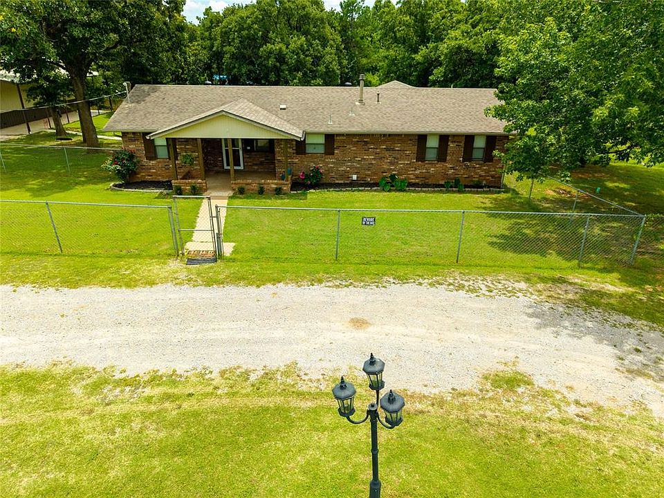 1st image of 15008 Elm Creek Rd