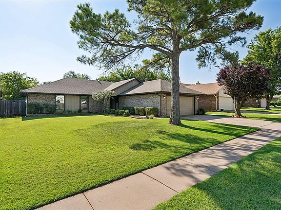 2nd image of 2100 E Sandy Creek Trl