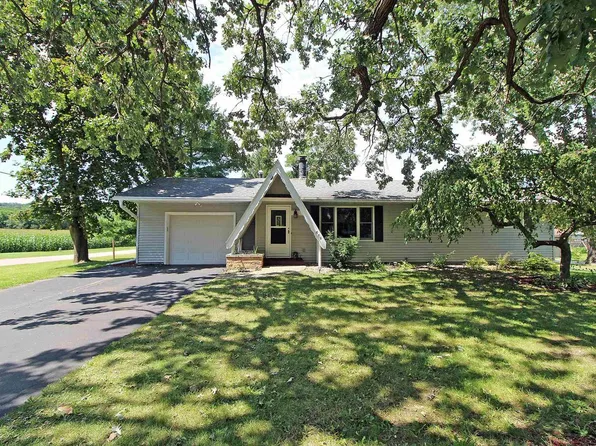 630 Brodhead Street, Mazomanie, WI 53560