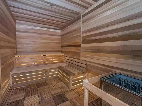 9 Avenue At Port Imperial image 46 of 47