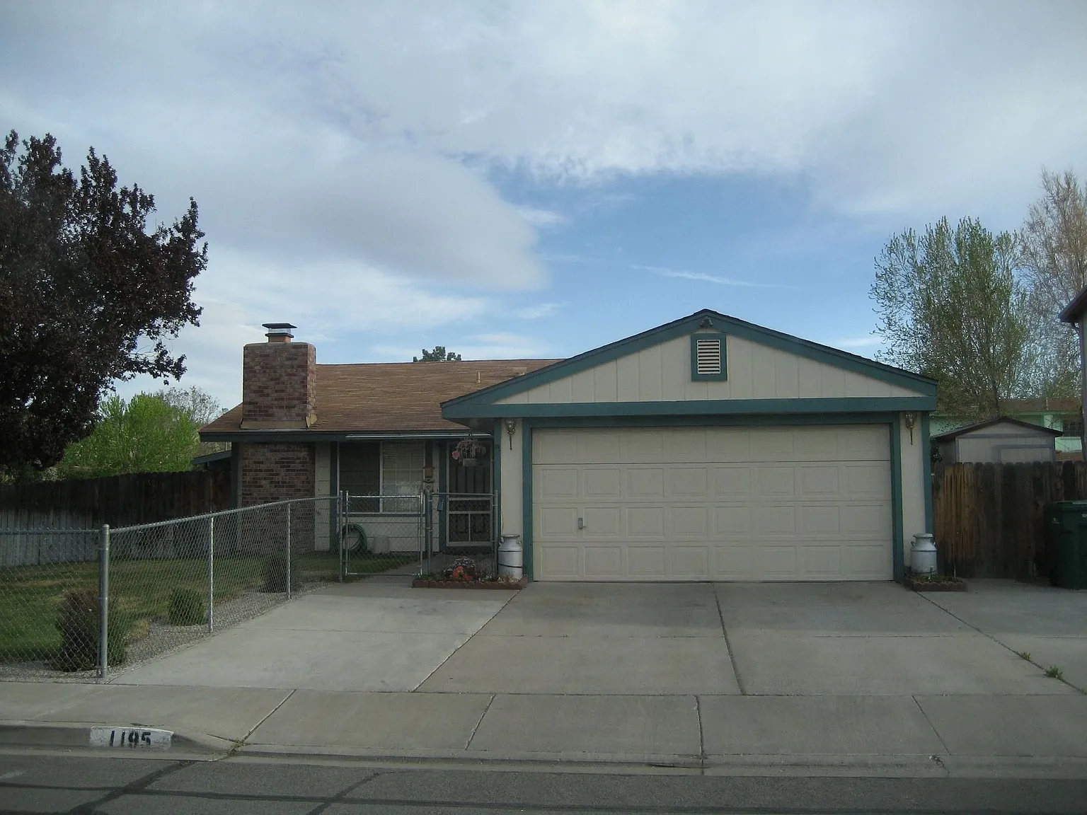 1195 Rosemary Ct photo 1