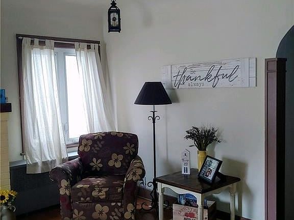 4th image of 49 Brookside Dr
