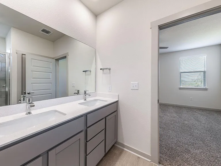 2416 Tucker Ln — Photo 31