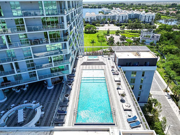 2000 Metropica Way #216 — Photo 14