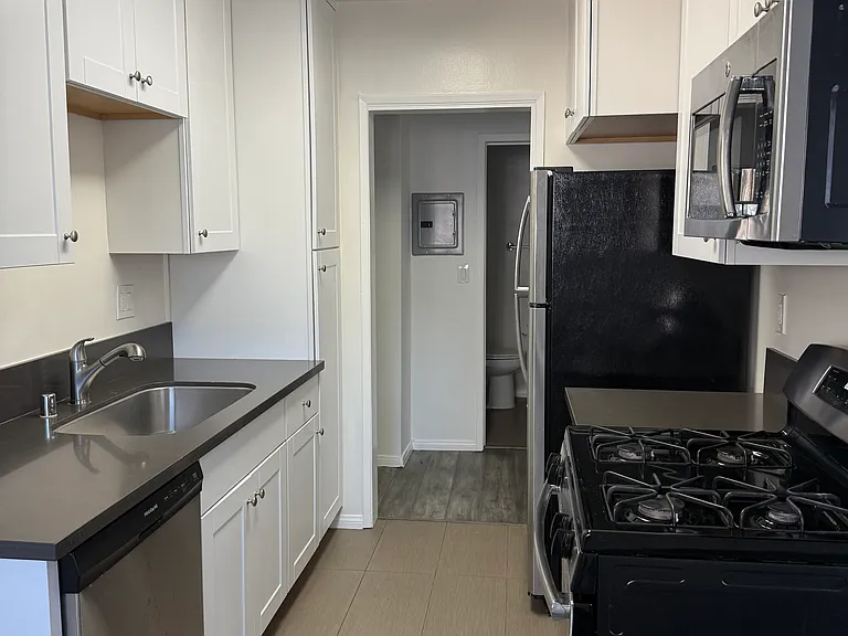 4679 Orion Ave #2 — Photo 6