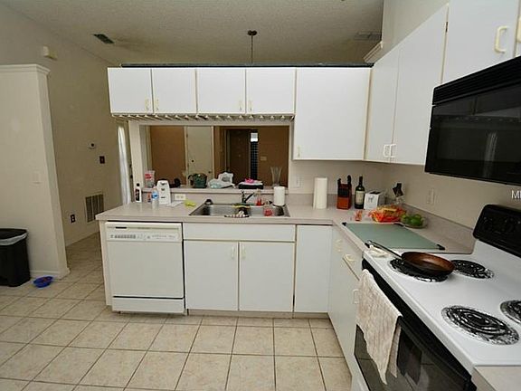 4th image of 837 Woodfield Ct