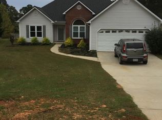 421 Vista Way, Loganville, GA