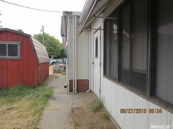 5th image of 301 East St