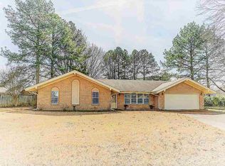 7561 Woodbend Cv, Germantown, TN 38138