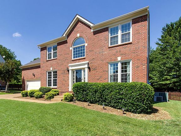 3rd image of 1268 Buckingham Cir