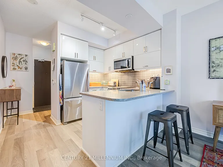 39 Annie Craig Dr #1018 — Photo 8