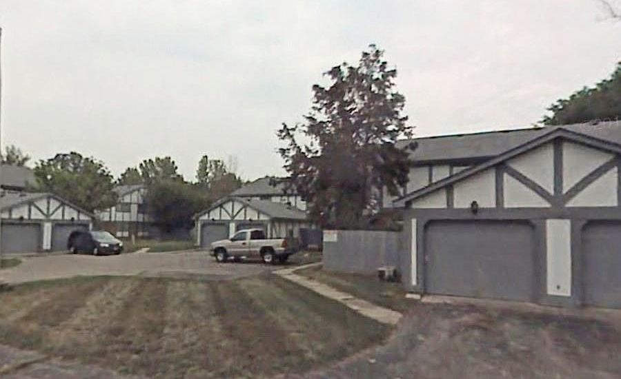 1st image of 9863 Royce Dr