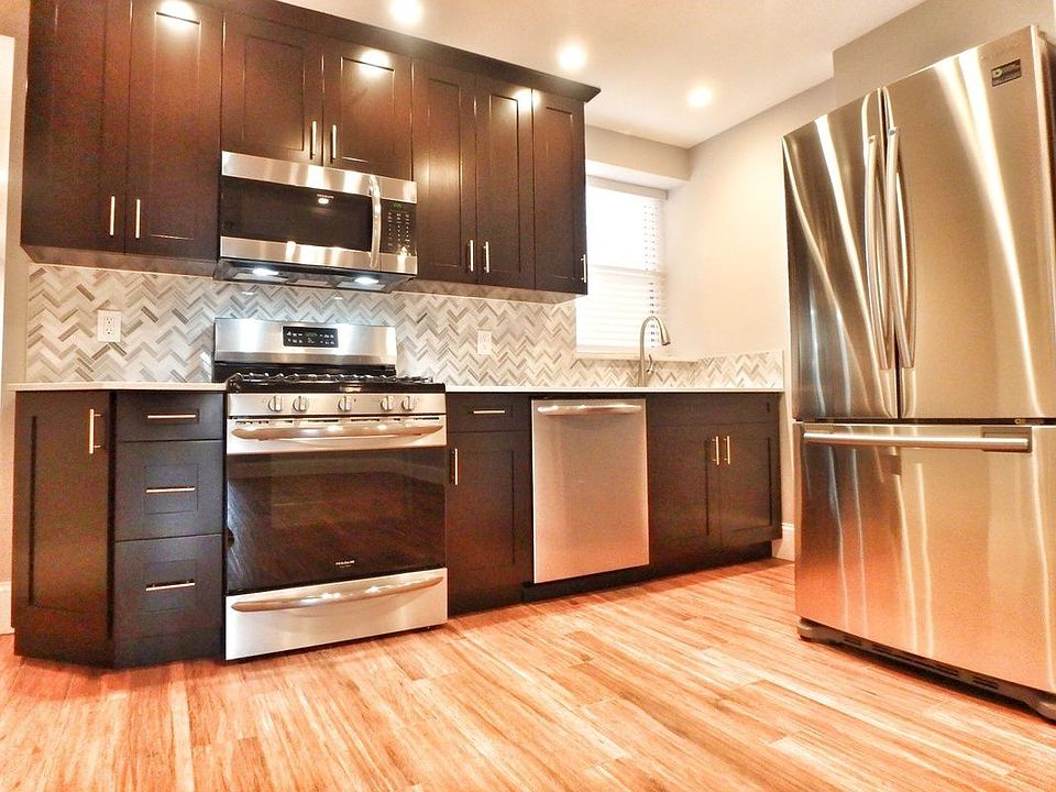 1st image of 2826 47th St APT 3