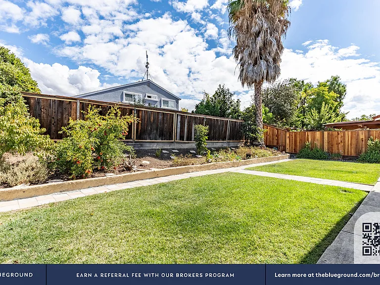 1774 Locksley Park Dr — Photo 8