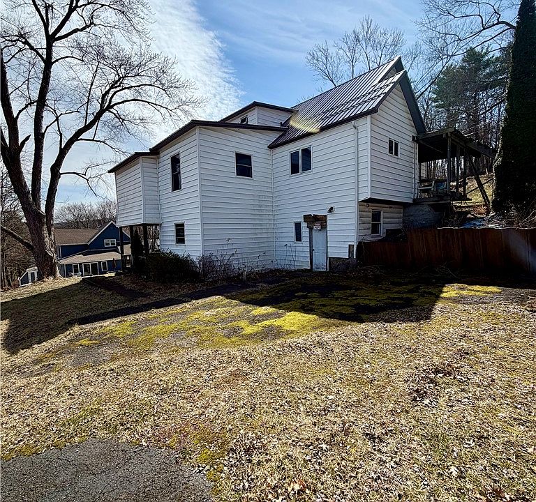 1st image of 268-270 E 4th St