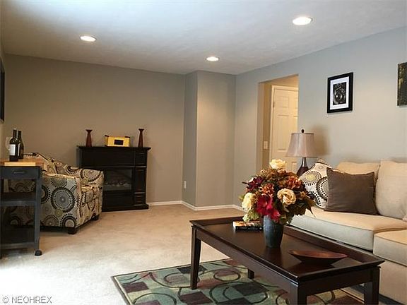 3rd image of 7388 Avon Dr