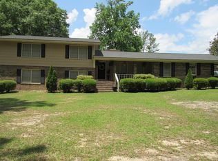 1905 Robin Ln, Douglas, GA 31533