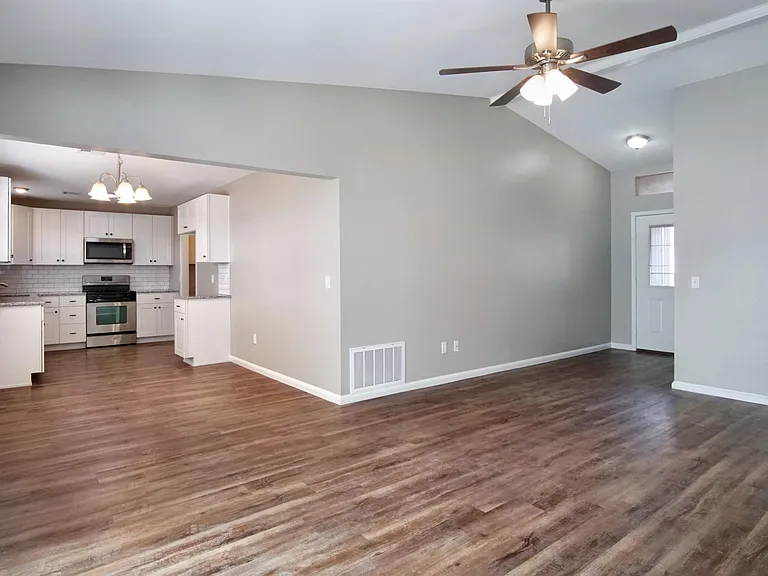 620 Winding Ln — Photo 9