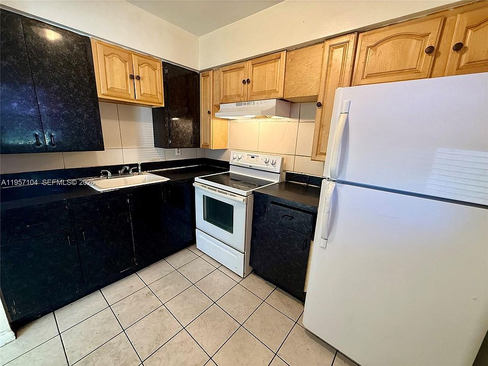 2nd image of 1610 NW 52nd Ave APT C