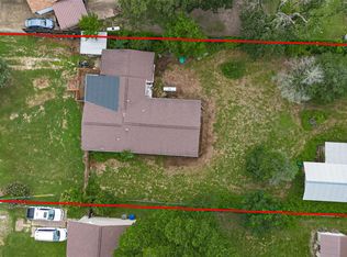 141 Town And Country Dr, Huntsville, TX 77320