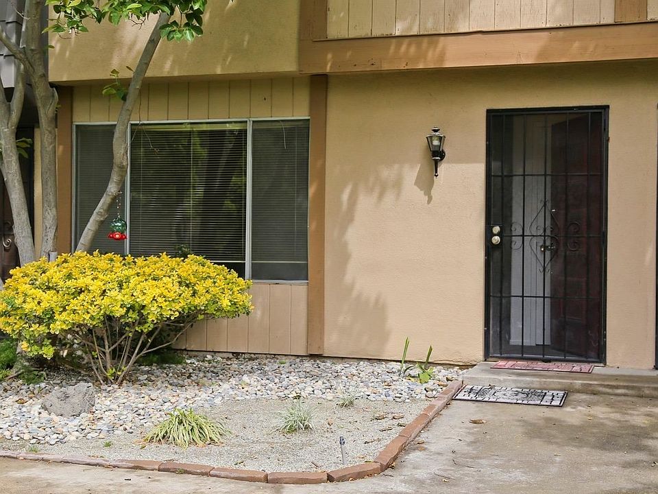 1st image of 5188 E Ashlan Ave APT 131