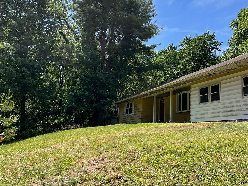 1st image of 150 Karrville Rd