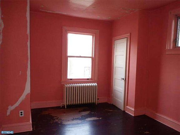 5th image of 139 W Spencer St