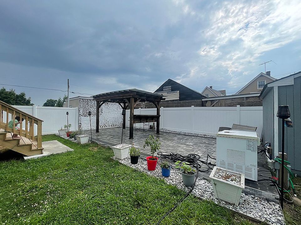2nd image of 634 Hommann Ave
