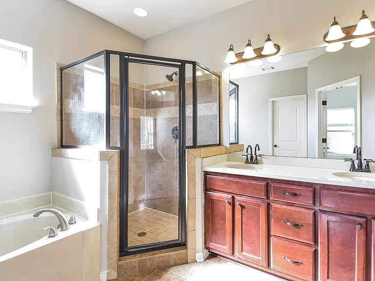 480 Green Willow Cv — Photo 11